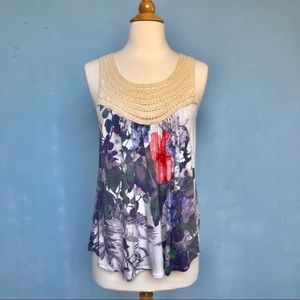 Anthropologie lg floral textured top